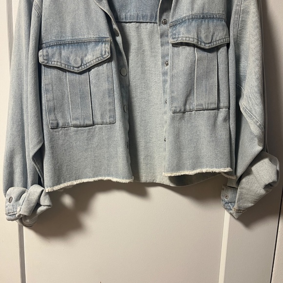 Boxy Cropped Denim Jacket - Picture 3 of 5